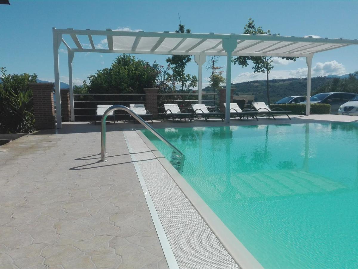 Villa Santoro Ai Tre Ulivi Con Piscina Privata Caiazzo Exteriér fotografie
