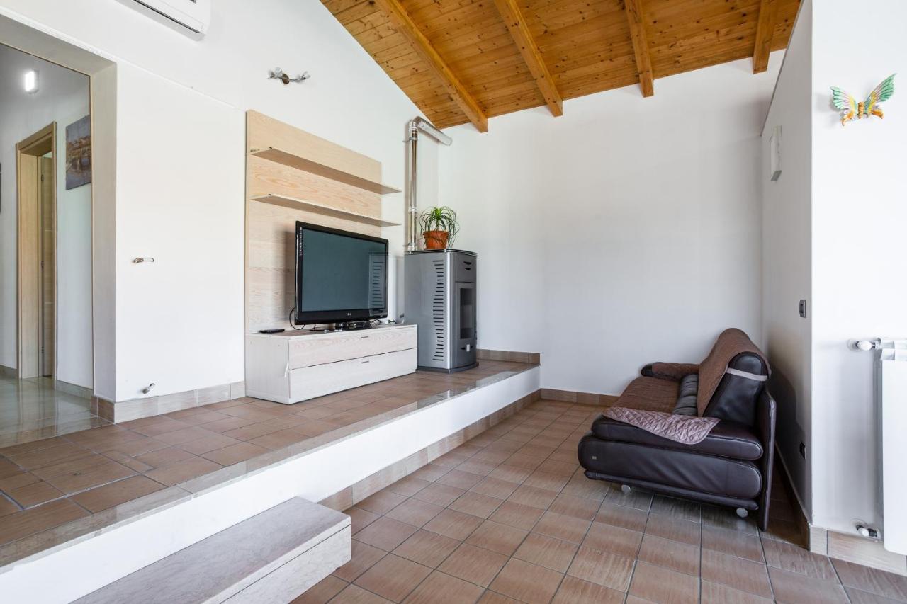 Villa Santoro Ai Tre Ulivi Con Piscina Privata Caiazzo Exteriér fotografie